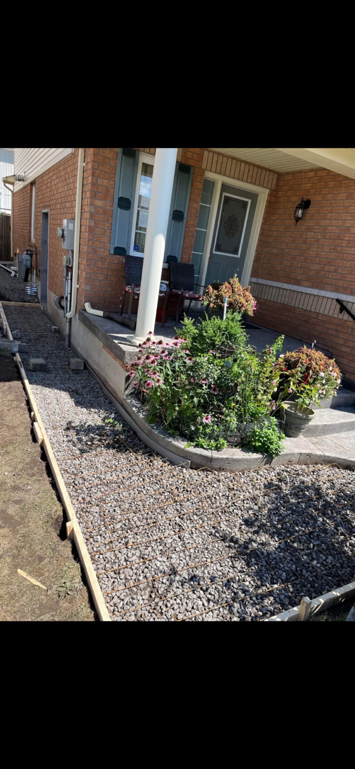 Concrete preparation with gravel